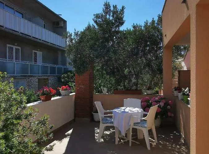 Branka Kustura Apartment